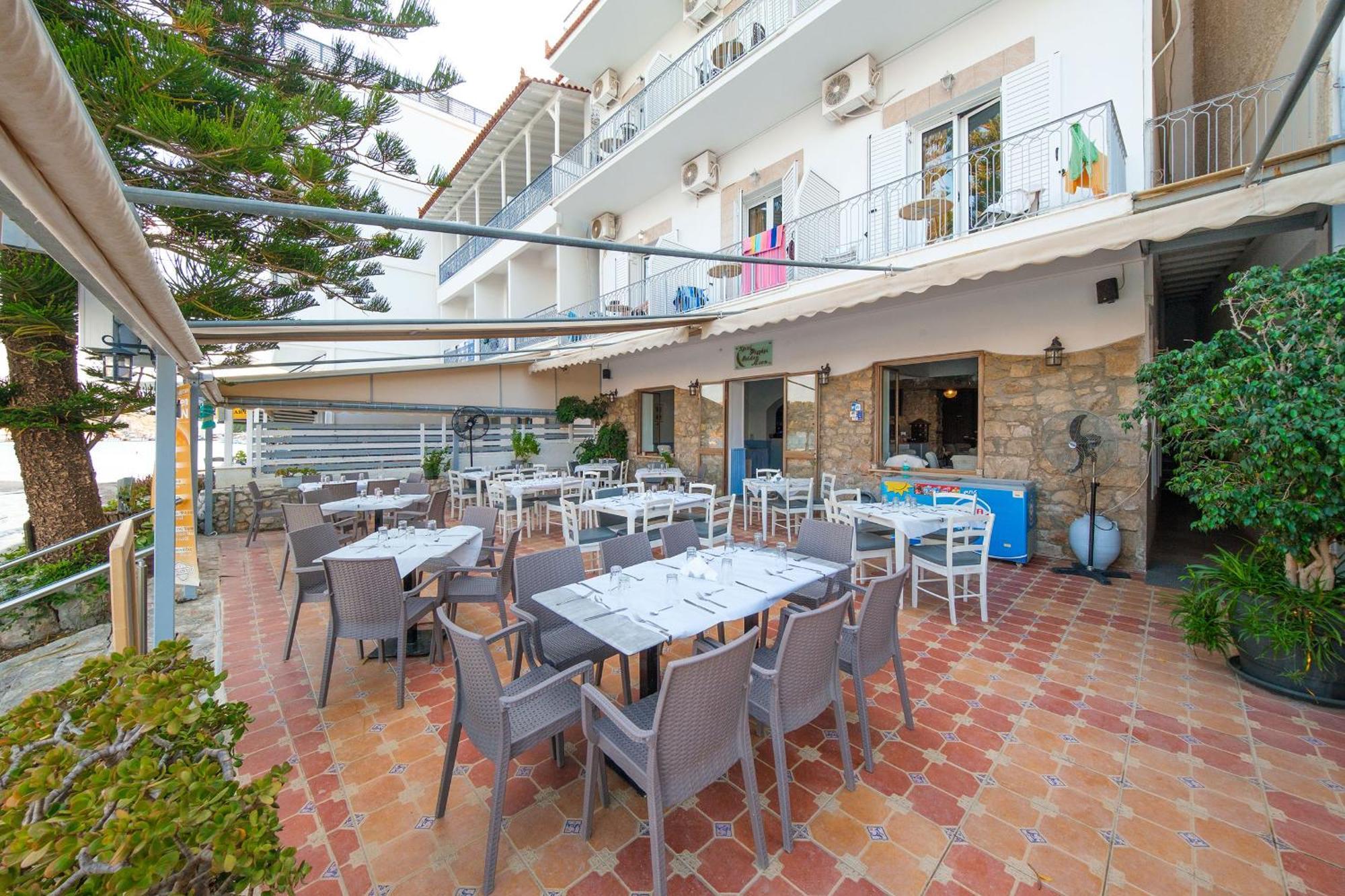 托隆 金月旅馆酒店 外观 照片